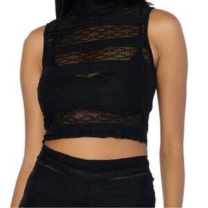 AKIRA ALL I HAVE LEFT SLEEVELESS MOCK NECK LACE TANK Size M (note: runs small)